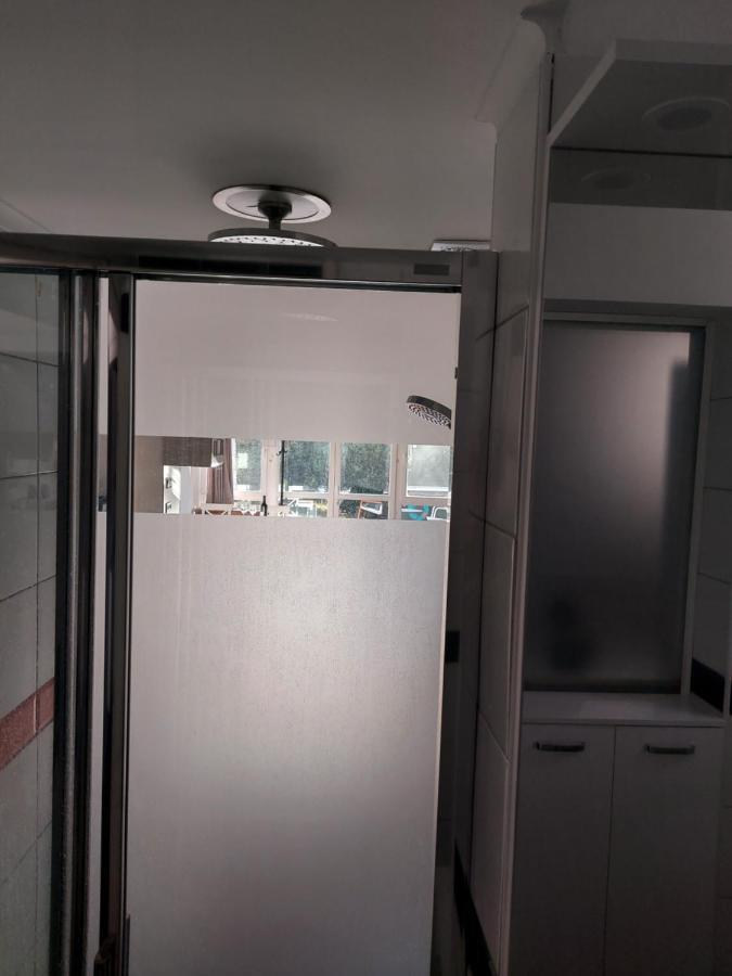 2+2Szemelyes Apartman Kerttel Apartment Szekesfehervar Bagian luar foto